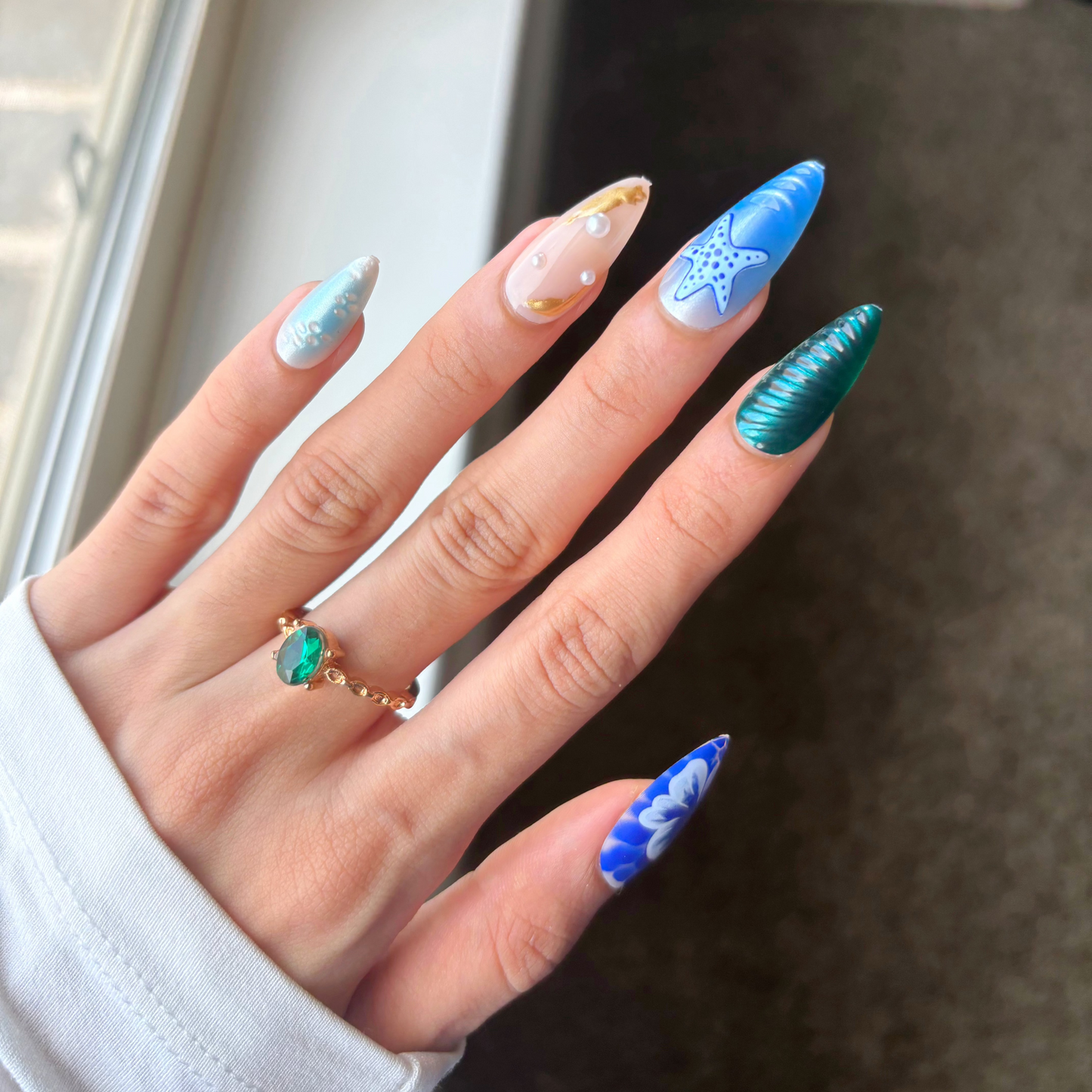 Sea Pearl Press On Nail Kit