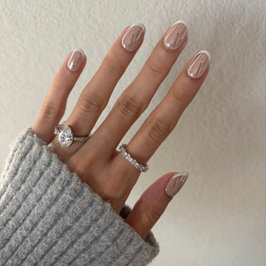 French Chrome - Vanilla Cream Press On Nail Kit